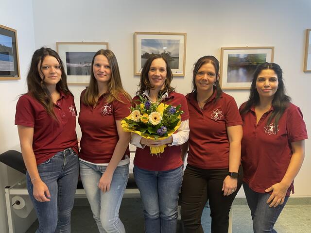 Bettina Wesely, Nina Orosz, Vanessa Kreuter, Nicole Hetlinger und Mariela Pulling (v.l.) | Foto: Daniel Schmidt