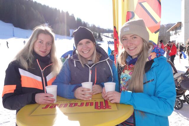 Manche strahlten an diesem herrlichen Wintertag mit der Sonne um die Wette.