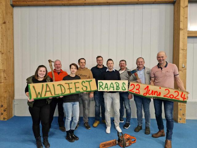 Lisa Weber, Harald Tuna, Melanie Tiller, Thomas Jahn, Mattias Zecha, Richard Zarycka, Albin Haidl, Gerfried Bauer und Franz Fischer (v.l.) | Foto: Stadtgemeinde Raabs