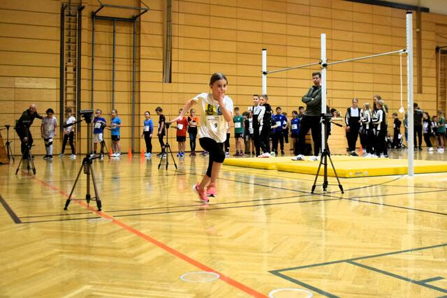 Sportliche Eignungstestung an der Sport-MS2 in Kufstein. | Foto: Schwaighofer