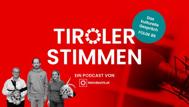 Evi Falgschlunger (li.) und Claudia Lackner (re.), Obfrau und Obfrau-Stellvertreterin der Patscher Schellenschlagerinnen, zu Gast bei Redakteur Thomas Geineder im TirolerStimmen-Podcast. | Foto: BB Tirol