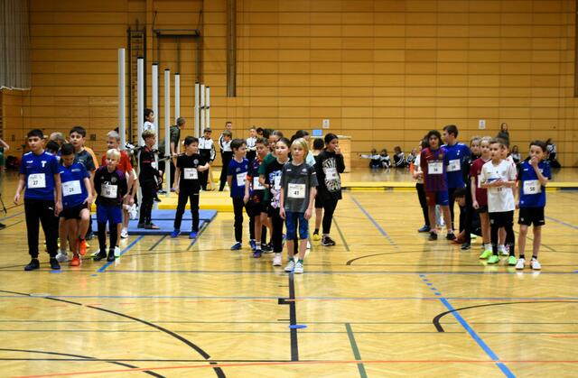 Sportliche Eignungstestung an der Sport-MS2 in Kufstein. | Foto: Schwaighofer