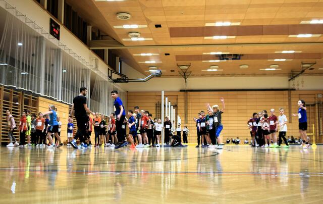 Sportliche Eignungstestung an der Sport-MS2 in Kufstein. | Foto: Schwaighofer