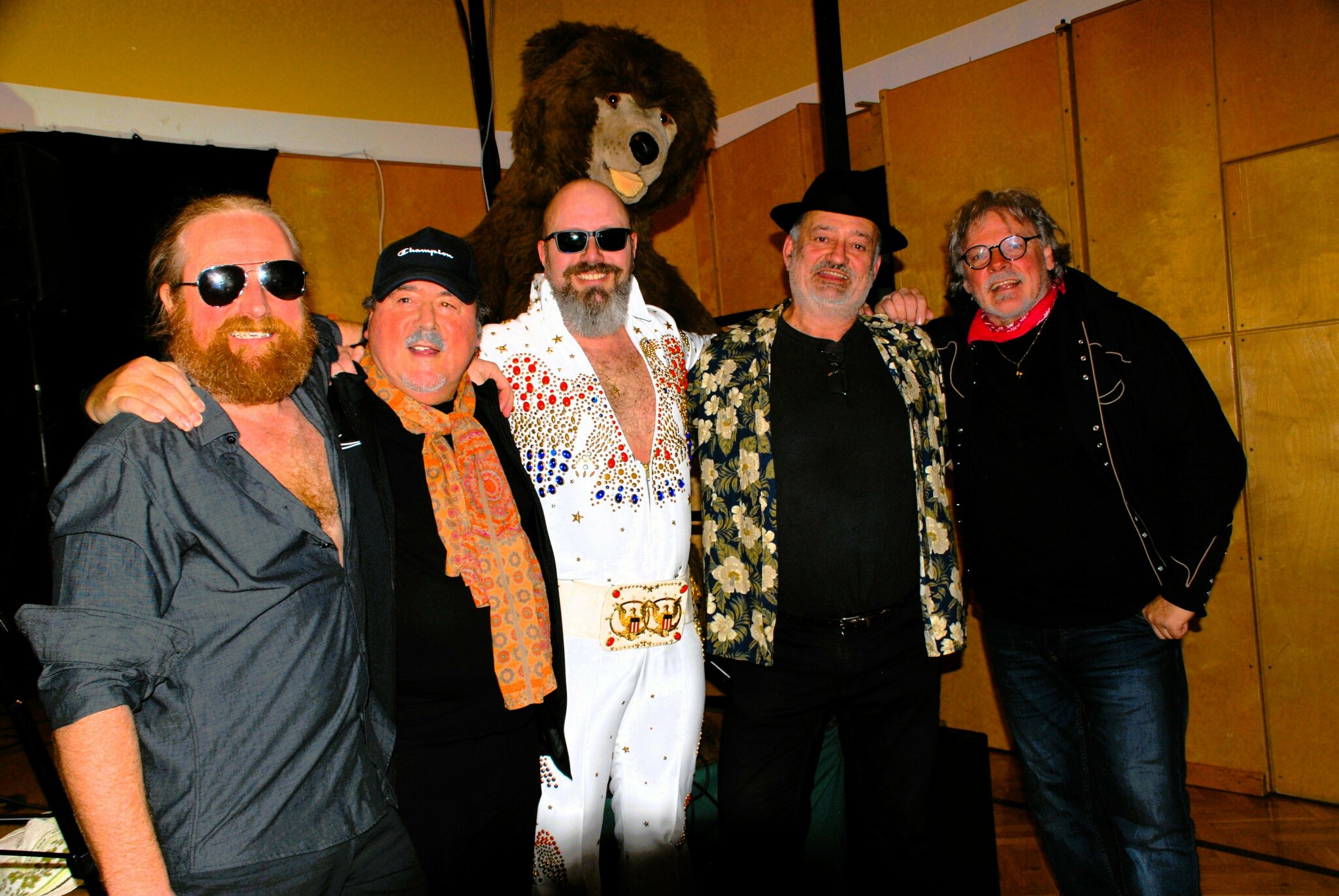 Michael-K-Band-gaben-Elvis-Show-Konzert-im-Gemeindezentrum-Nestelbach-im-Ilztal