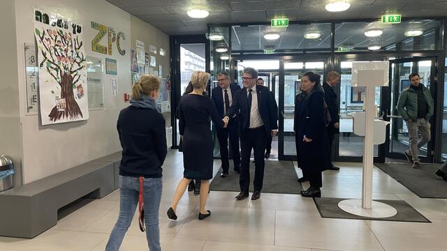 In der Zwi Perez Chajes Schule wurde das Projekt "Likrat" präsentiert als auch mehrere Schulklassen besucht. | Foto: Kathrin Klemm