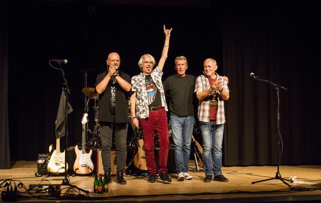 Wir 4 Plus Eins: Gary Lux, Ulli Baer, Harry Stampfer, Harald Fendrich gaben alles | Foto: Gmde. Schwadorf