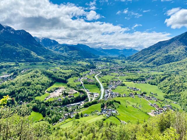 Sommer auf dem Jainzen hoch über Bad Ischl. Auch Richtung Wolfgangsee hat man eine schöne Aussicht | Foto: Philipp Gratzer
