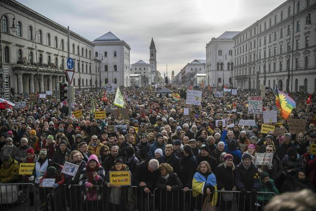 Hunderttausende Menschen versammelten sich etwa bei der jüngsten Demo in München. | Foto: mufkinnphotos / SZ-Photo / picturedesk.com