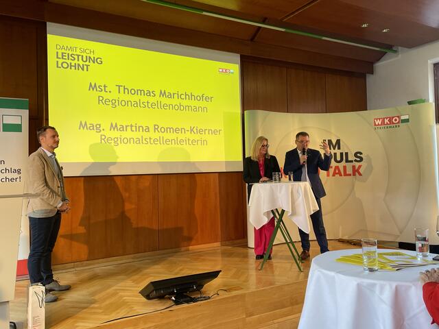 Martina Romen-Kierner und Thomas Marichhofer begrüßten die Gäste in der WKO Regionalstelle. | Foto: Kern