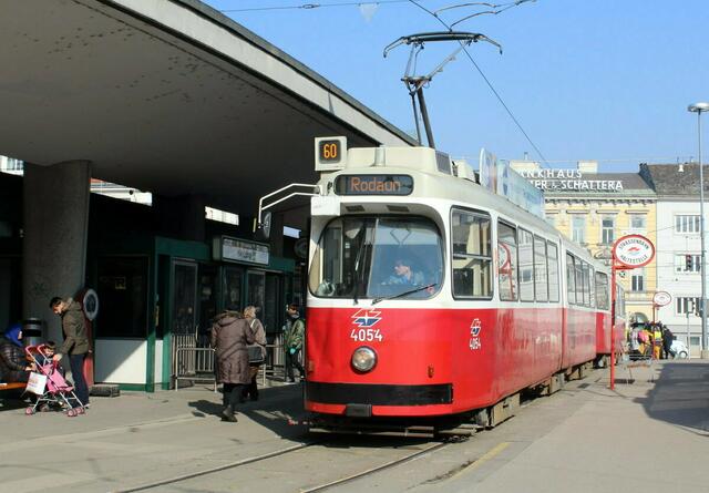 Dieses Bild einer alten Garnitur wird an der 60er-Strecke bald der Vergangenheit angehören. | Foto: Wiener Linien