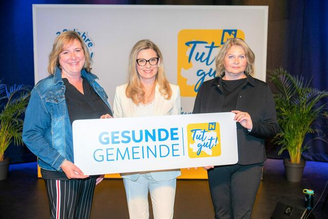 Gesundheitsgemeinderätin Claudia Weinbrenner, Christa Kummer und Bildungsstadträtin Doris Koch. | Foto: MS-Fototeam/Martin Mathes