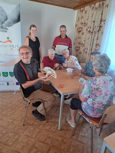 Nachbarschaftshilfe Plus organisiert in manchen Gemeinden beispielsweise Tarock-Spiele. | Foto: Nachbarschaftshilfe Plus