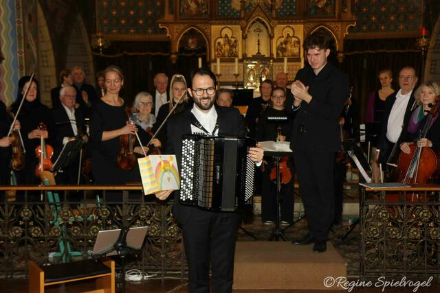 Am Sonntag, den 21. Jänner lud das Stadtorchester in die Klosterkirche des Sacré Coeur Pressbaum. Gastmusiker dieses Abends- Nikola Djoric am Akkordeon, ein gelungenes Arrangement mit einem virtuosem Solisten.