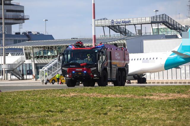 Untersuchungen ergaben, dass Löschübungen am Flughafen Linz für das PFAS-verunreinigte Trinkwasser hauptverantwortlich sind. | Foto: laumat.at/Christian Schürrer