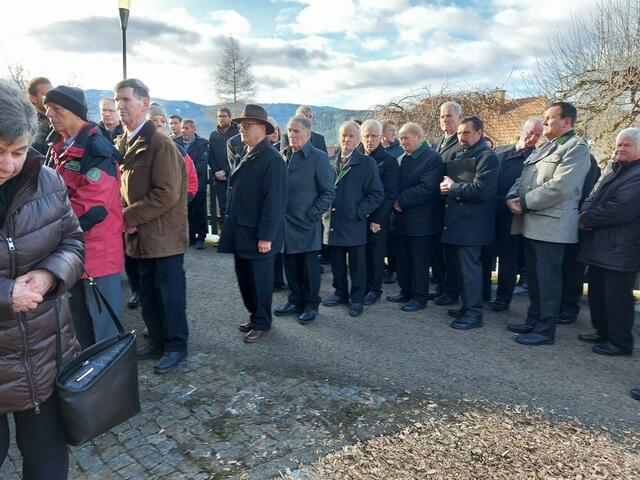 Eine große Trauergemeinde nahm Abschied.