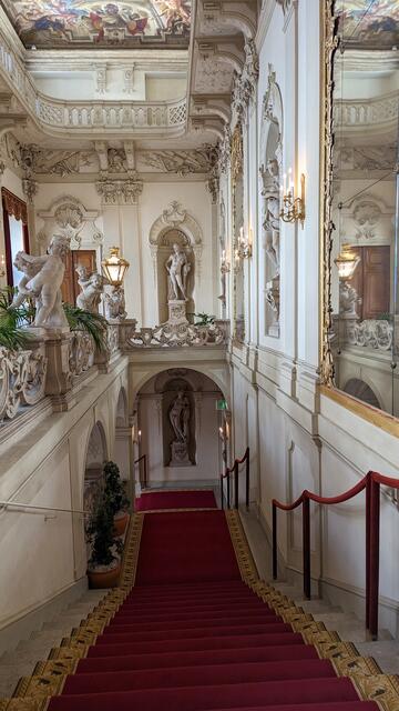 Stiegenhaus, Blick nach unten