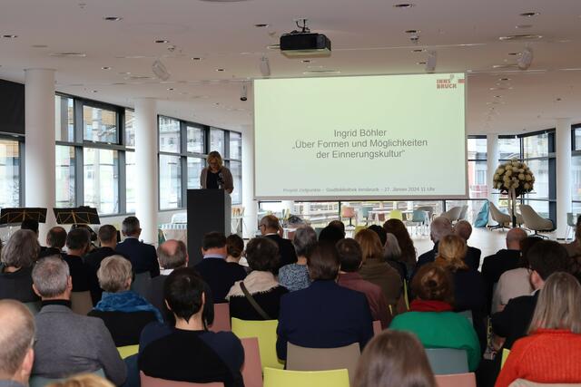  Ingrid Böhler (LFU, Institut für Zeitgeschichte): „Vergangene und aktuelle erinnerungspolitische Projekte in Innsbruck oder andernorts zeigen, dass es für das Gedenken keine einfachen Lösungen gibt“
