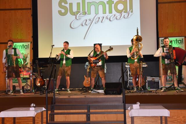 Der Sulmtal-Express machte Stimmung. | Foto: Michael Strini