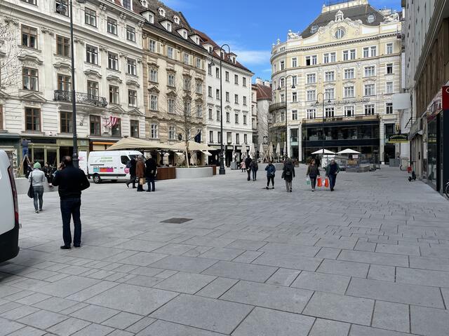 Am Neuen Markt war es Montagvormittag zu einem Raubüberfall auf einen Juwelier gekommen. (Archivfoto) | Foto: Niklas Varga