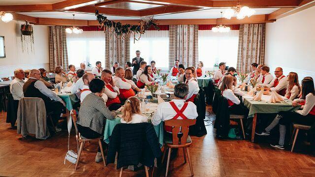 Bürgermeister Engelbert Huber bedankte sich herzlich bei der Jugendkapelle Mooskirchen. | Foto: Wutte