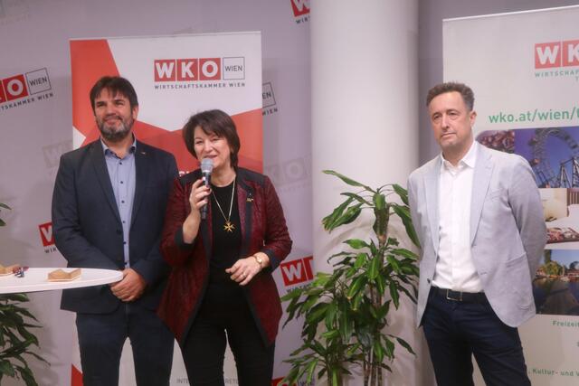 WKW Bildungssprecher Alexander Eppler, Spartenobfrau Gewerbe&amp;Handwerk Maria Smogics-Neumann und Spartenobmann Tourismus&amp;Freizeitwirtschaft Markus Grießle (v.l.n.r.).