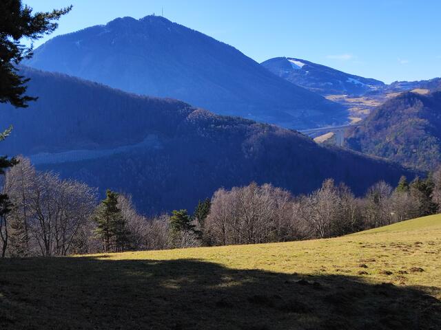 wie niedrig der Hirschenkogel aus dieser Perspektive aussieht... | Foto: I.Wozonig
