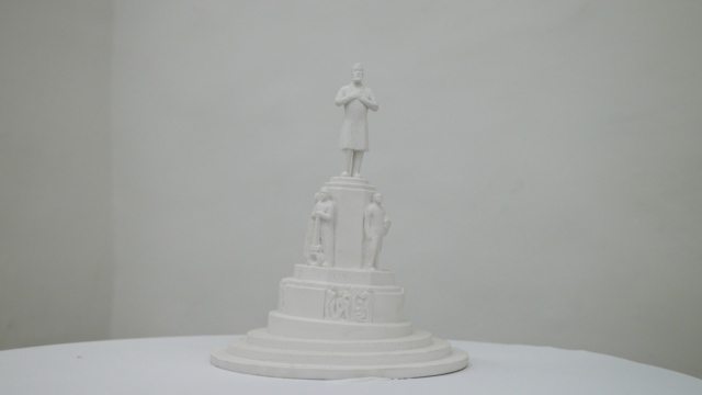 Ein Modell vom gekippten Lueger-Denkmal. | Foto: Daniel Oberlechner