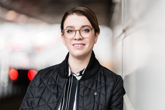Die Grüne Lara Köck will wissen, wann mit einem neuen Sachprogramm Wind zu rechnen ist.  | Foto: Podesser