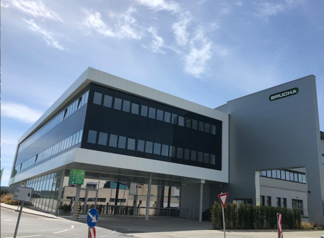 Ein traditionsreicher Dämmstoffproduzent in Niederösterreich, die Firma Brucha Gesellschaft m.b.H. in Michelhausen befindet sich in einer finanziellen Krise. | Foto: Karin Zeiler / Bezirksblätter NÖ