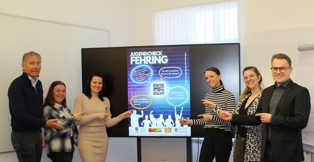 Fehrings Bürgermeister Johann Winkelmaier, Johanna Gütl vom Bürgerservice, Stadtamtsdirektorin Carina Kreiner, Leonida Ulrich vom regionalen Jugendmanagement, Tanja Oberwalder von der Landentwicklung und Fehrings Gemeinderat Michael Schnepf (v.l.) sind die Mitglieder der Steuergruppe. | Foto: Junge Südoststeiermark 2.0