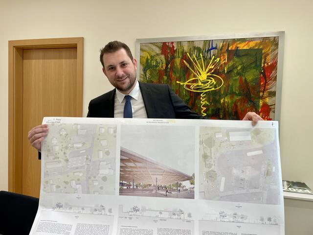 Für Premstättens Ortschef Matthias Pokorn ist der Busbahnhof ein "Herzensprojekt". | Foto: MeinBezirk.at