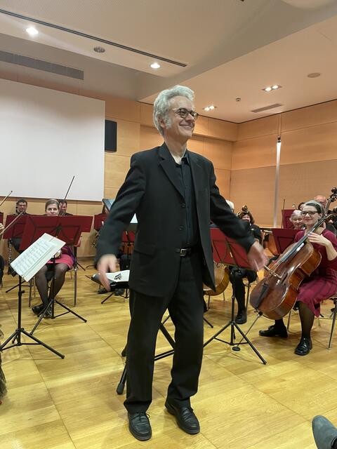 Komponist Stefan Walker nach seiner Uraufführung