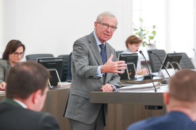 "Jede Form des Extremismus ist ein Angriff auf die Demokratie", sagte Landeshauptmann Wilfried Haslauer (ÖVP), Landeshauptmann Salzburg. | Foto:  Archivbild / Land Salzburg/Franz Neumayr 