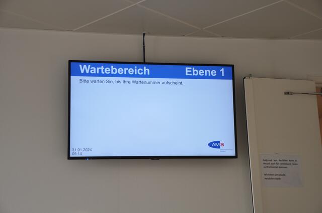 Für allgemeine Fragen kann man sich an den Berufsinfomat wenden. Für direkte Fragen zur persönlichen Situation ist ein Termin vor Ort aber unabdingbar.  | Foto: Olga Seus