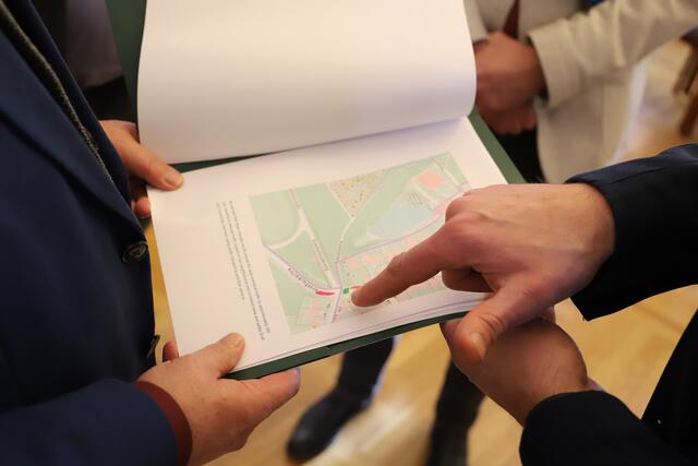  Der Bereich um die American International School soll verkehrsberuhigt werden. | Foto: BV17