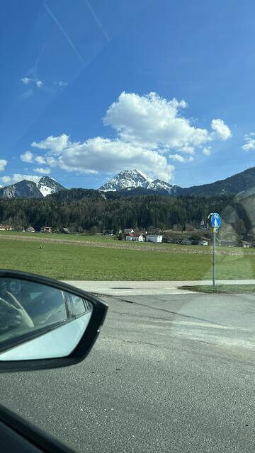 Eine Fahrt rund um den frühlingsahnenden Faakersee in Kärnten
