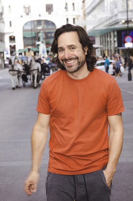 Alexander Pschill ist der neue Träger des Wiener Schauspielrings.  | Foto: Moritz Schell