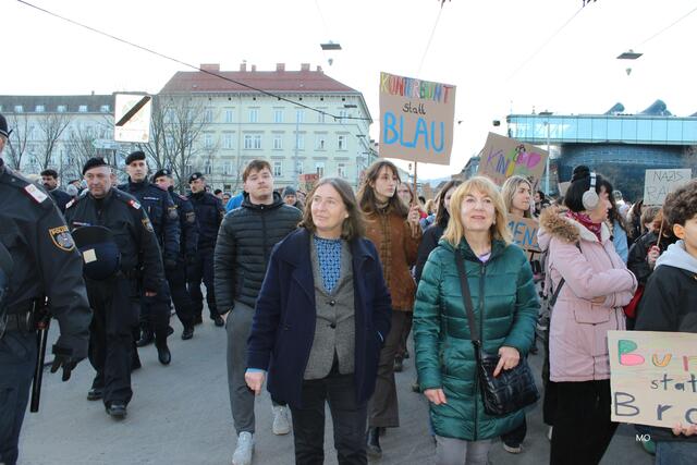 Ekle Kahr, Demo, Graz