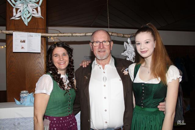 Der Eisblumenball: Bildergalerie: Der Eisblumenball in Krottendorf ...