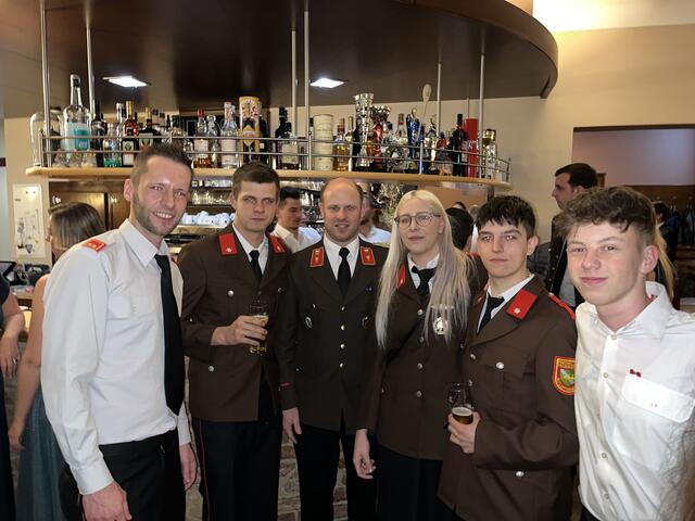 Gefeiert wurde bis in die frühen Morgenstunden.  | Foto: Sarah Asia Skarich