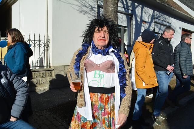 Viele kreative Kostüme gab es beim Umzug zu bestaunen. | Foto: Jennifer Flechl