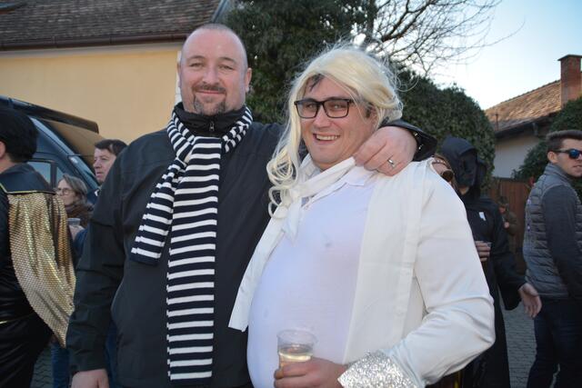 Thomas Dienbauer als Gru und Philipp Kruschitz als Dru  | Foto: Jennifer Flechl