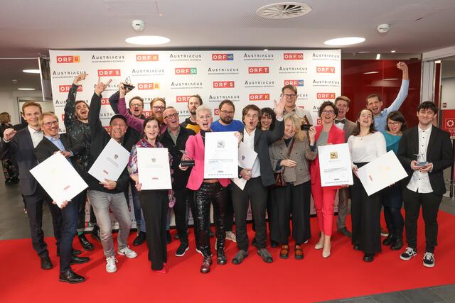 Die Gewinner des "Austriacus" 2024.  | Foto: Katharina Schiffl/ WKOÖ
