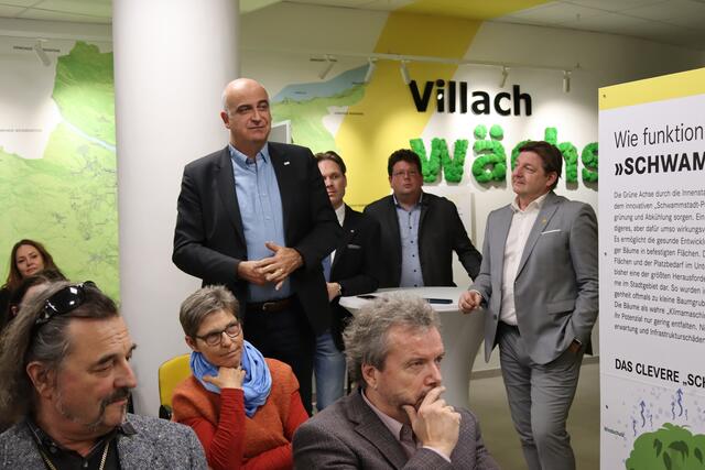 Georg Overs, Tourismuschef der Region Villach-Faaker See-Ossiacher See interessierte sich für die touristischen Aspekte. | Foto: MeinBezirk.at