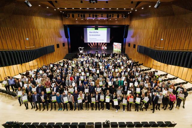 LH Wallner: „So viele ausgezeichnete familienfreundliche Betriebe wie nie zuvor.“
 | Foto: Bernd Hofmeister 