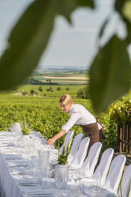 Dinieren unter freiem Himmel. | Foto: Weinviertel Tourismus/Blaha