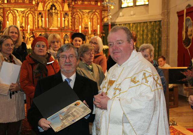 Franz Frühauf leitete 48 Jahre ehrenamtlich den Kirchenchor in Natternbach. | Foto: Kirchenchor Natternbach