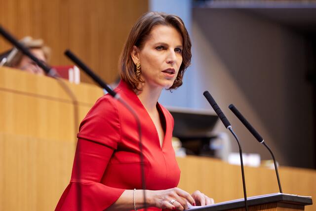 Kanzleramtsministerin Karoline Edtstadler. | Foto: Parlamentsdirektion/Thomas Topf