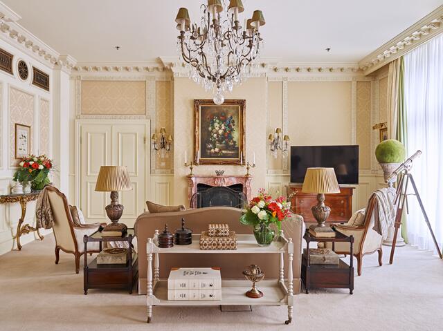 Priscilla Presley übernachtet während ihres Besuchs in Wien in dieser Deluxe Suite im Grand Hotel. | Foto: Patricia Hillinger