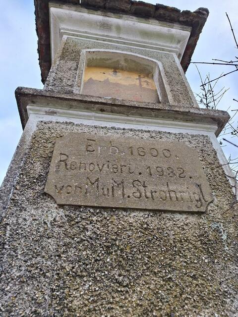 In Stein gemeißelt: Erbaut 1600 und renoviert im Jahr 1932 (St. Nikolai im Sausal). | Foto: RMA